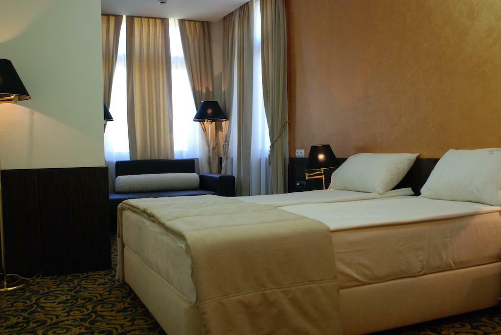 Hotel Hercegovina Ilidža Bagian luar foto